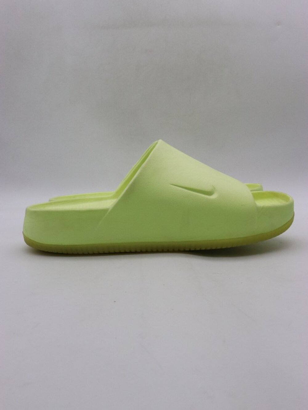 Nike Calm Slides Men's US Size 10 Green Rubber Slip-On Sandals Logo Casual Shoes